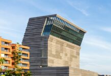 Det nye Munchmuseet utsetter åpning til høsten 2020